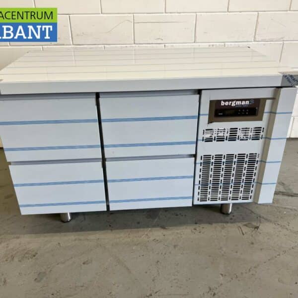 RVS Coreco Premium koelwerkbank 4 laden 1/1 gastronorm 134,5 cm Horeca