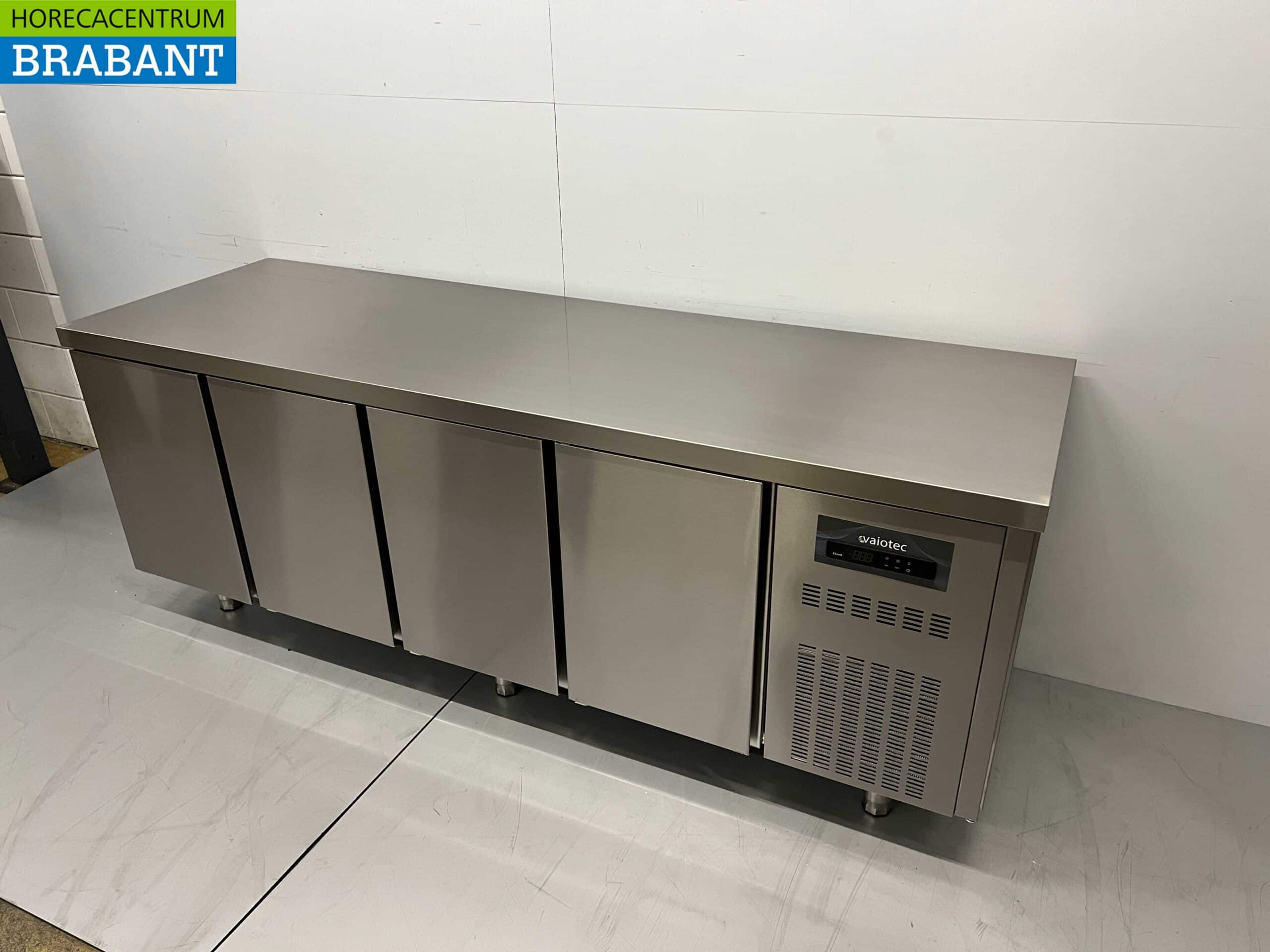 RVS Coreco Premium koelwerkbank 4 deuren 1/1 gastronorm 224,5 cm Horeca - Afbeelding 2